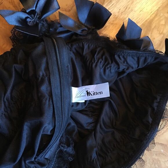 NWOT SEXY Bow Bandeau - Picture 5 of 8